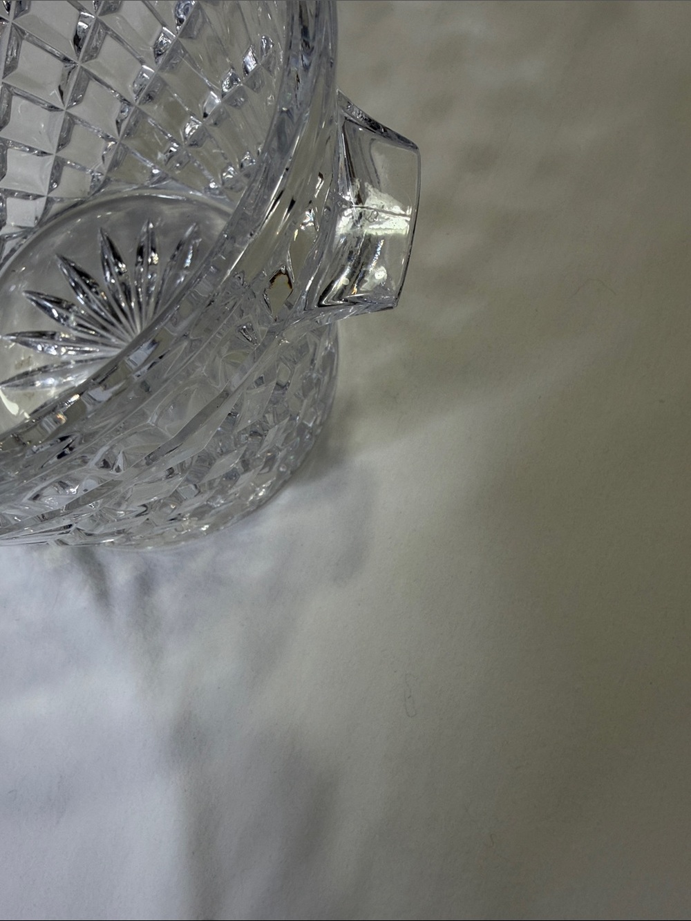 Elegant Cut Glass Ice Bucket or Wine Chiller. - Picture 6 of 7